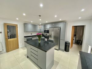 Breakfast Kitchen- click for photo gallery